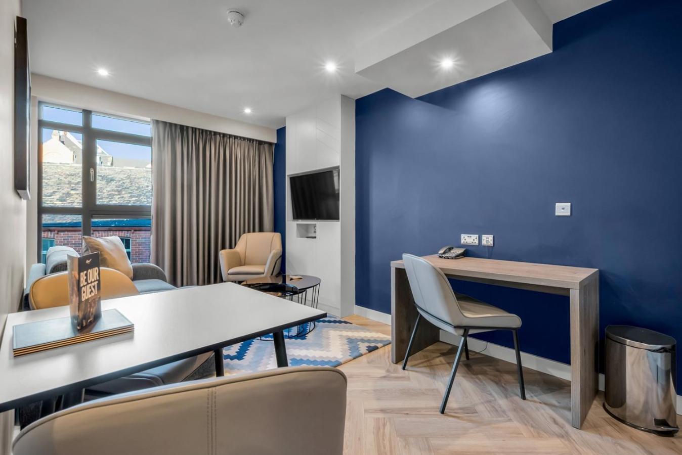 Roomzzz Leeds City Экстерьер фото