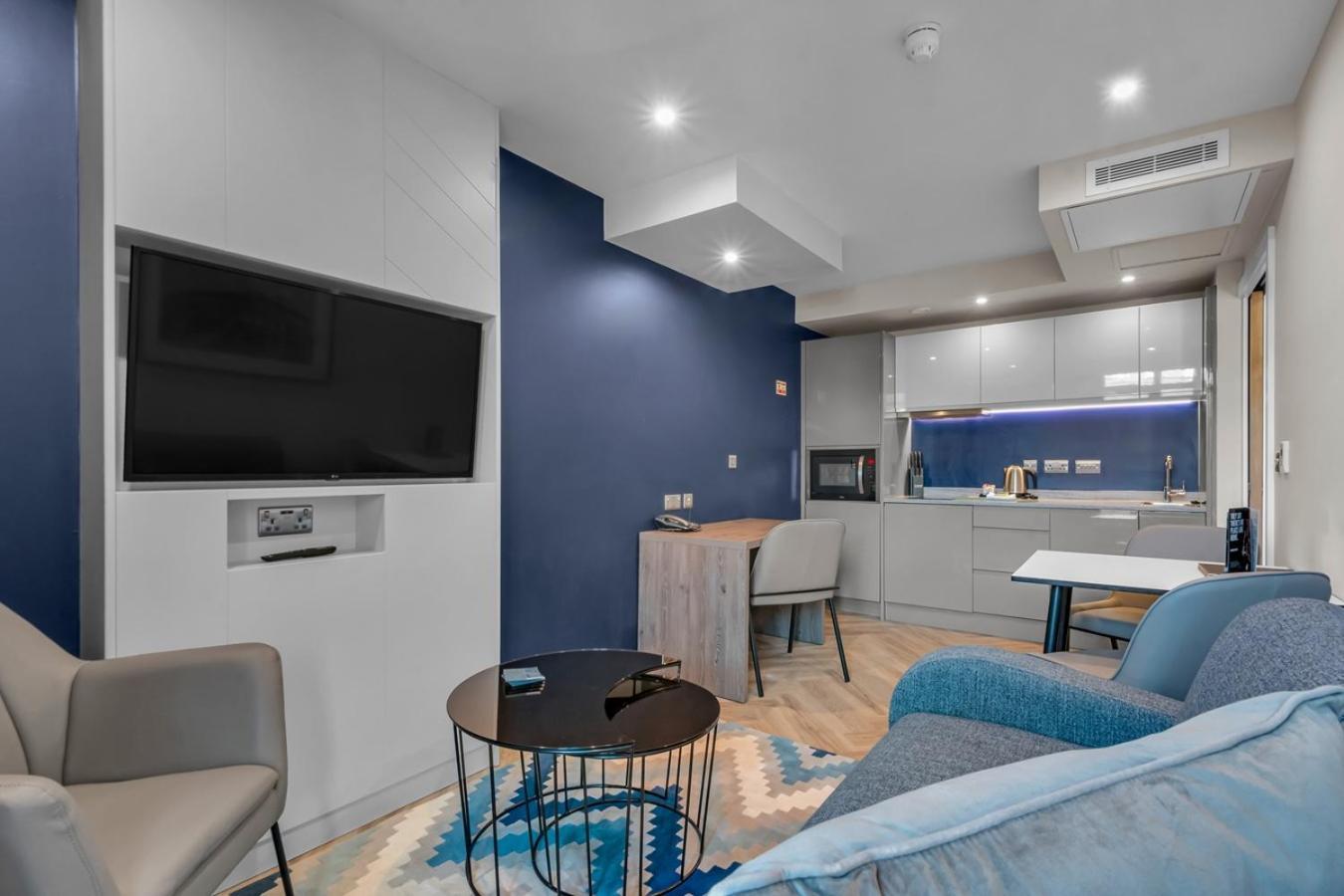 Roomzzz Leeds City Экстерьер фото