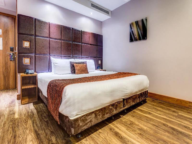 Roomzzz Leeds City Экстерьер фото
